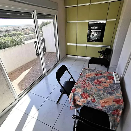 Apartment Les Aigues Marines - 3 Pieces Pour 7 Personnes Avec Wifi Face A La A Port En Rez De Chaussee. Ref: 1am_102 Mae-5854