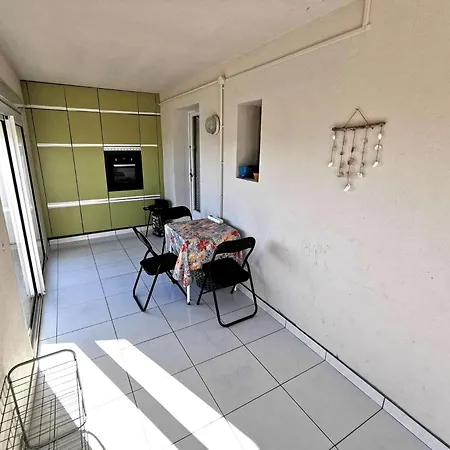 Les Aigues Marines - 3 Pieces Pour 7 Personnes Avec Wifi Face A La A Port En Rez De Chaussee. Ref: 1am_102 Mae-5854 Leucate